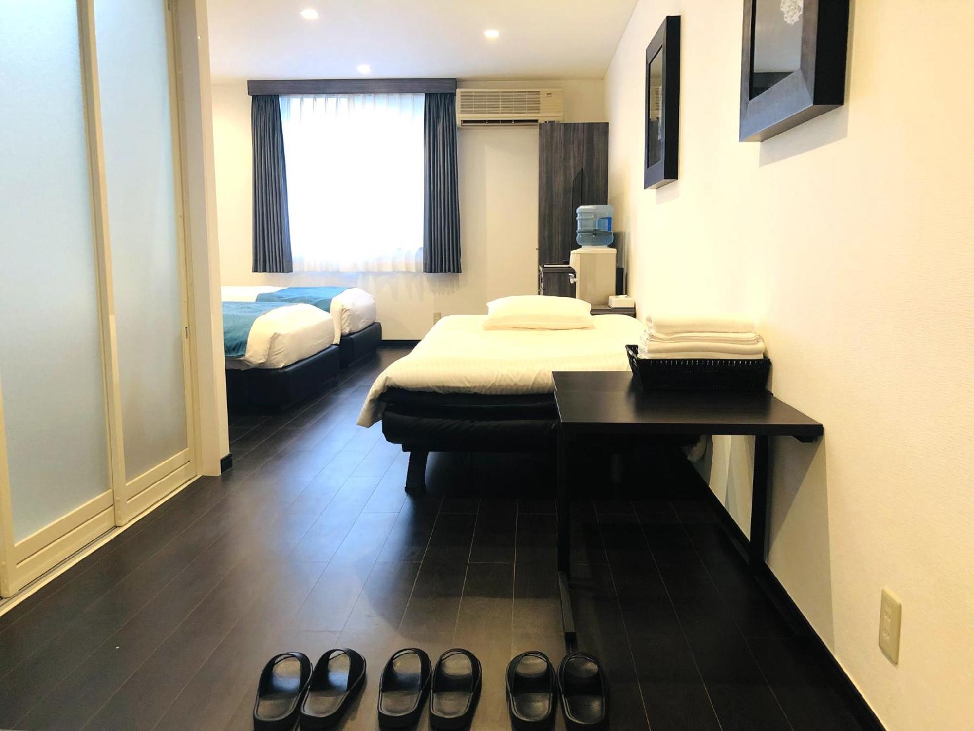 โรงแรมสแควร์ โกเท็มบะ
