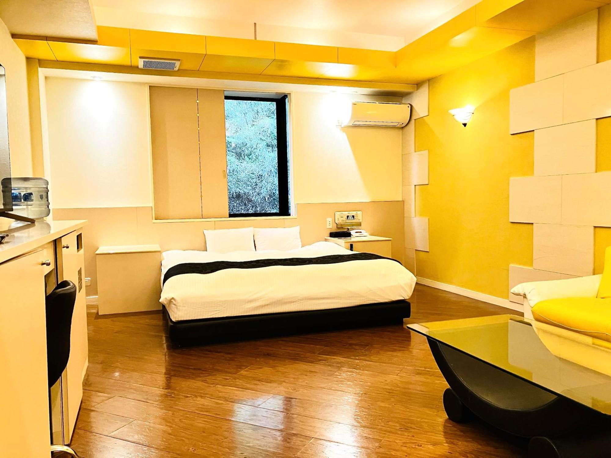 โรงแรม โรงแรมสแควร์ โกเท็มบะ